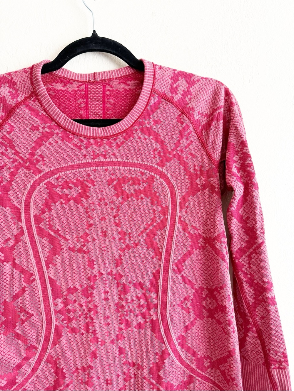 Lululemon Swiftly Tech Long Sleeve Crew in Heathered Cranberry size 8 - Picture 3 of 8